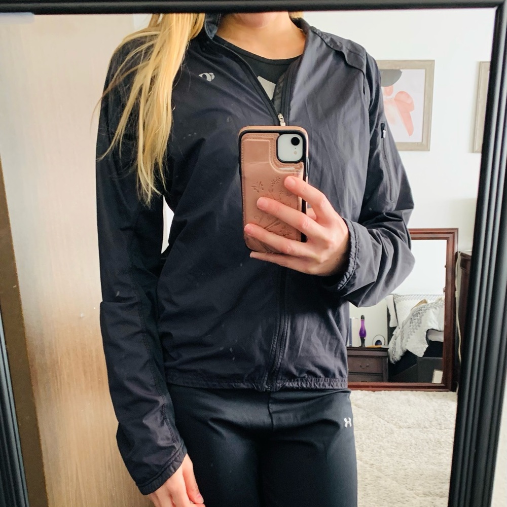 Black pearl iZumi windbreaker
